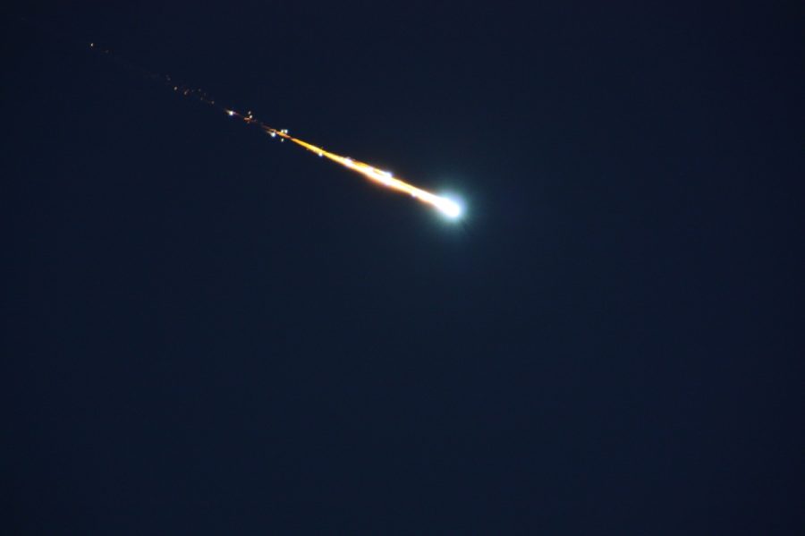 A comet as it is approaching the earth, similarly to the comet that recently reached us