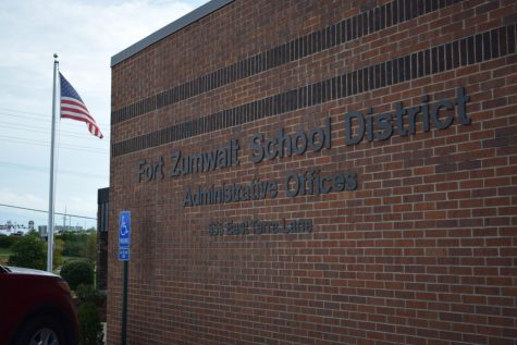 The district office for the Fort Zumwalt West school district.
